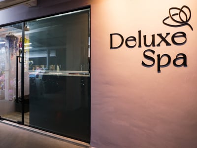 Deluxe Spa Shopfront